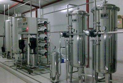 纯净水工艺中管道金属夹的应用与重要性